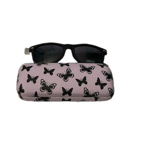 Capelli of New York Sunglasses & Butterfly Hard Case Set